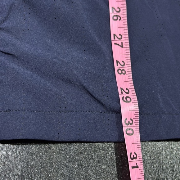 ALETEO WANG UPF 50+ moisture wicking,zip up,hip zip pockets,stretch,soft, light - Picture 8 of 12